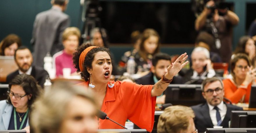 Talíria Petrone aciona Bolsonaro na PGR por cortes em pesquisas. Foto: Mídia Ninja